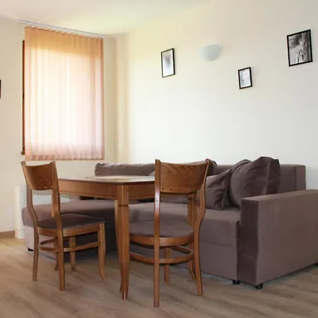 александър Hotel Pavel Banea