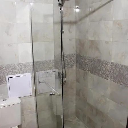 александър 3*