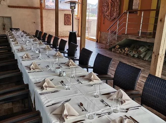 александър Hotel 2*